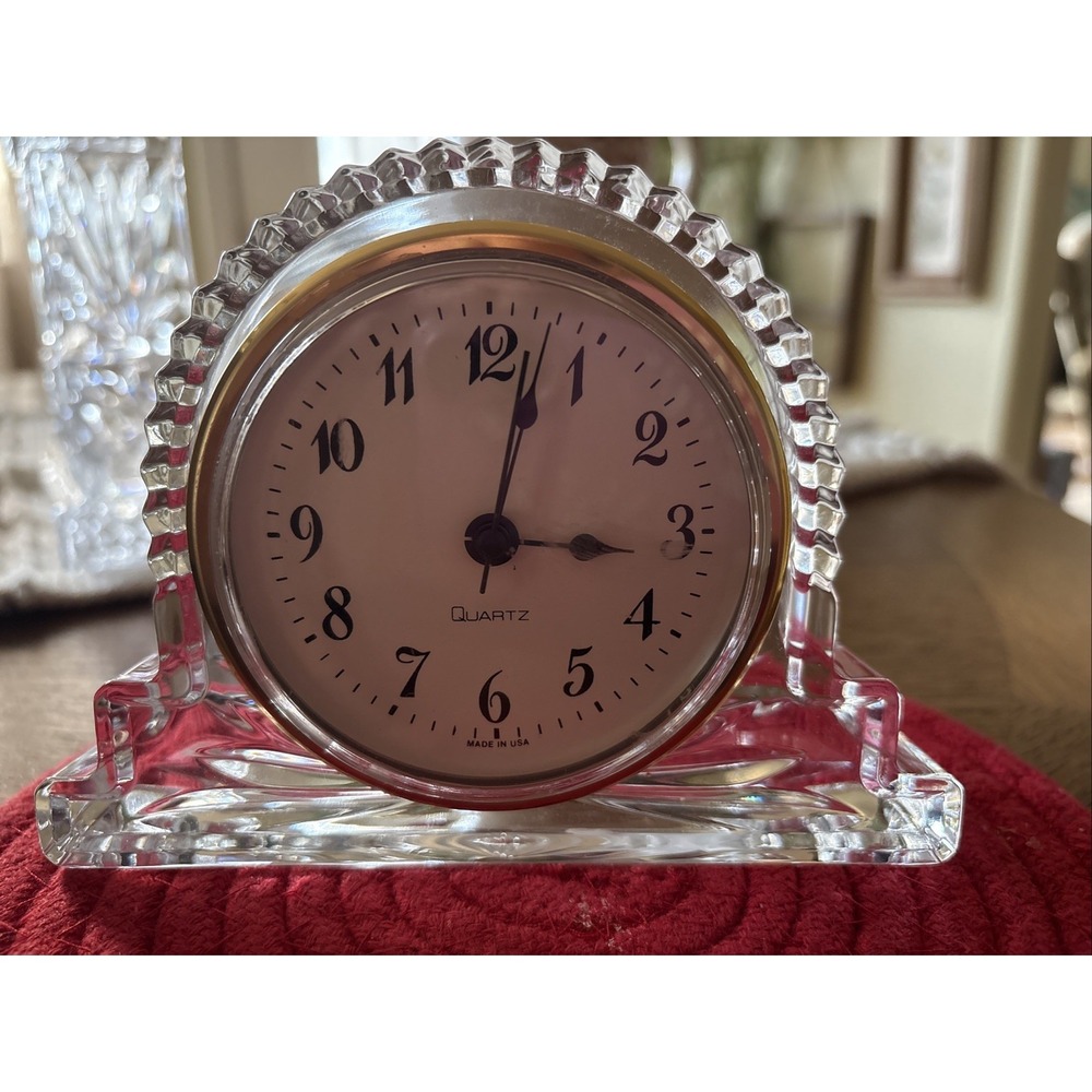 Vintage Crystal Quartsz Clock
